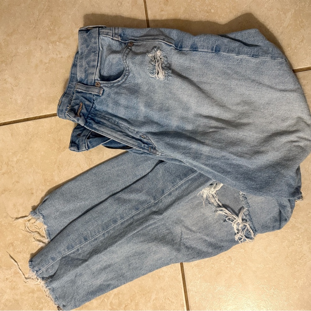 Stylish Light Blue Distressed Women's Jeans